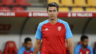 Luís Castro: "El equipo es muy bueno y juega en Europa por eso"
