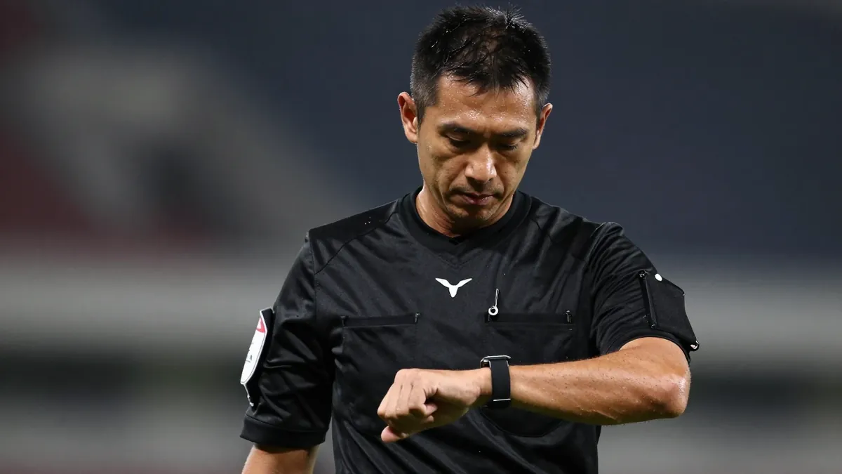 Andalusian referee Alejandro Quintero will officiate Rayo Vallecano's match against Racing de Santander at Butarque, the...