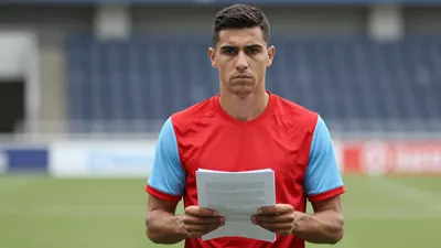 Chelsea is on the verge of finalizing a deal worth £16.3 million for Rayo Vallecano's defender Pep Chavarría, who will...