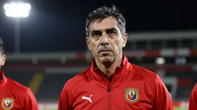 Barcelona manager Hansi Flick discussed squad fitness, injuries, and transfer plans ahead of the La Liga match against...
