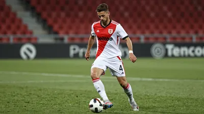 Rayo Vallecano anuncia la llegada de Marash Kumbulla en cesión de la Roma