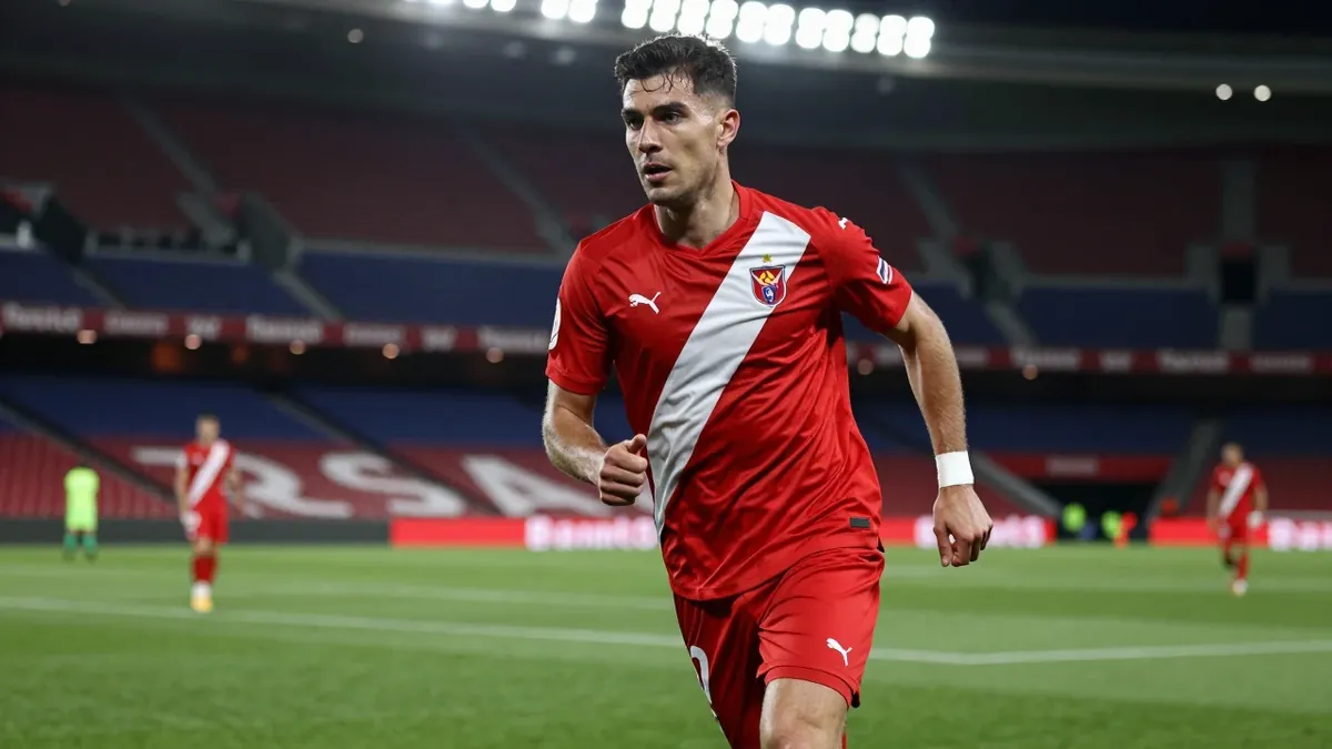 El Rayo Vallecano visita al Barcelona en la tercera jornada de La Liga mientras avanza la venta de Andrei Ratiu al Fulham